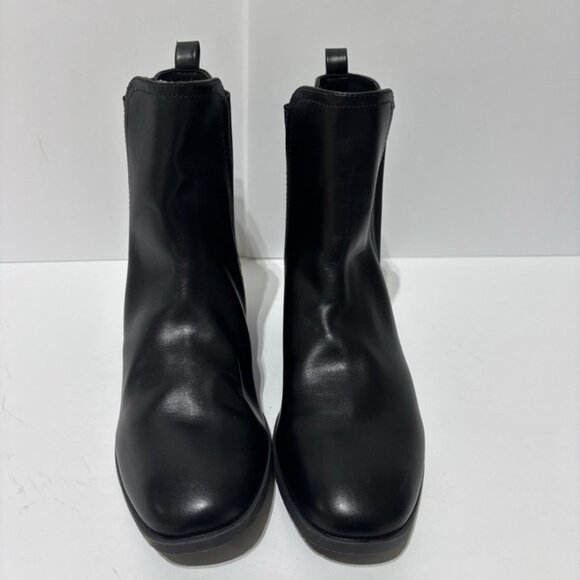 Kenneth Cole Reaction Women’s Salas Black Chelsea Boots, Size 7.5 M - Picture 3 of 5